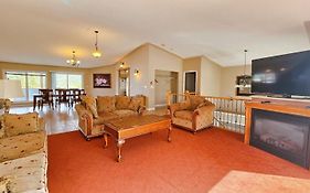 Misty Mountain Inn & Suites